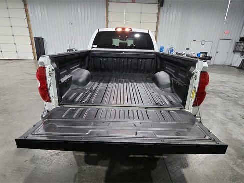 Used 2019 Toyota Tundra SR image 27