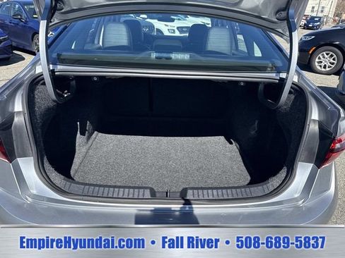 Used 2024 Volkswagen Jetta SE FWD image 7