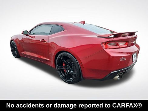 Used 2016 Chevrolet Camaro SS RWD image 3