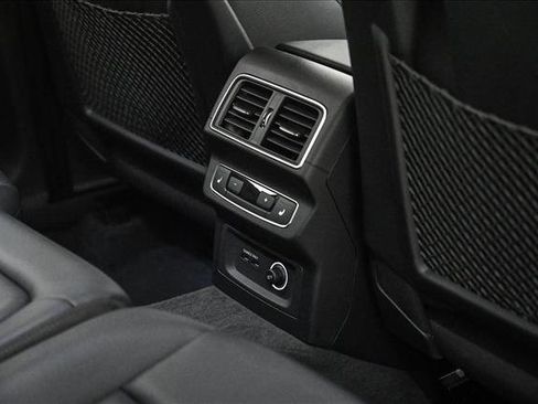 Used 2019 Audi Q5 2.0T Premium Plus image 18