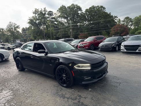 Used 2016 Dodge Charger R/T RWD image 3