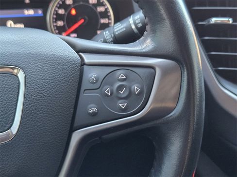 Used 2022 GMC Acadia AT4 image 25