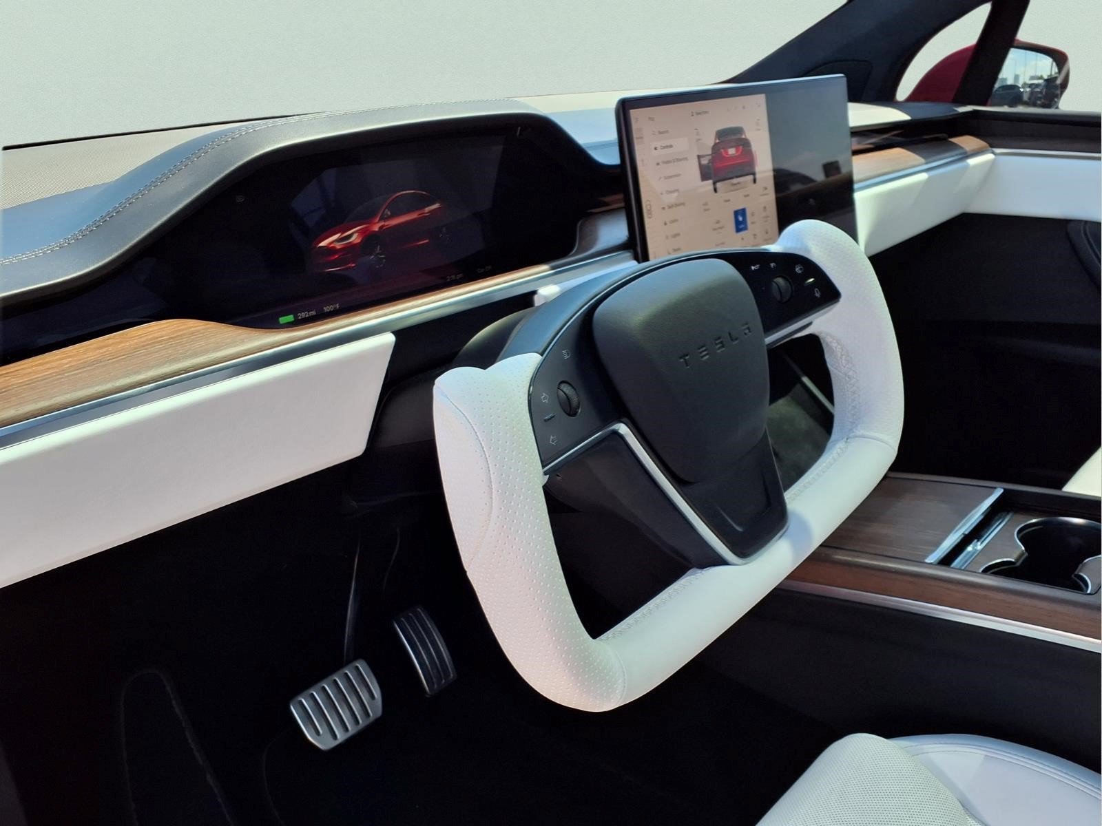 Used 2023 Tesla Model X AWD/4WD image 19