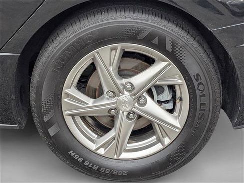 Used 2022 Hyundai Sonata SE w/ Preferred Accessory Package image 22