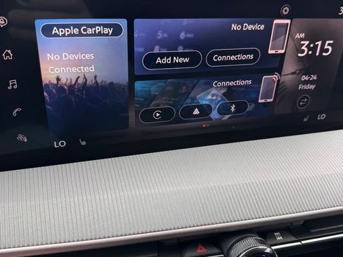 Used 2025 Nissan Murano SV AWD/4WD image 19