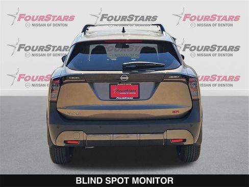 New 2026 Nissan Kicks SR image 5