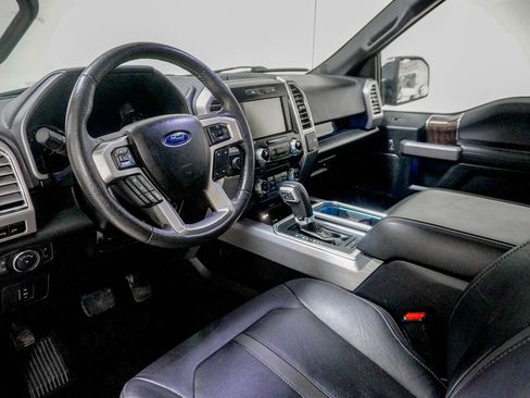 Used 2015 Ford F150 Platinum w/ Equipment Group 701A Luxury image 20