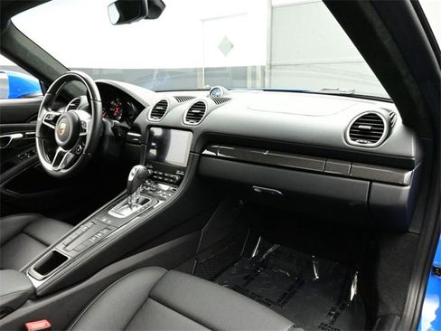 Certified 2025 Porsche 718 Cayman GTS image 16