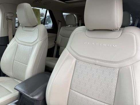 Used 2021 Ford Explorer Platinum w/ Equipment Group 601A image 31