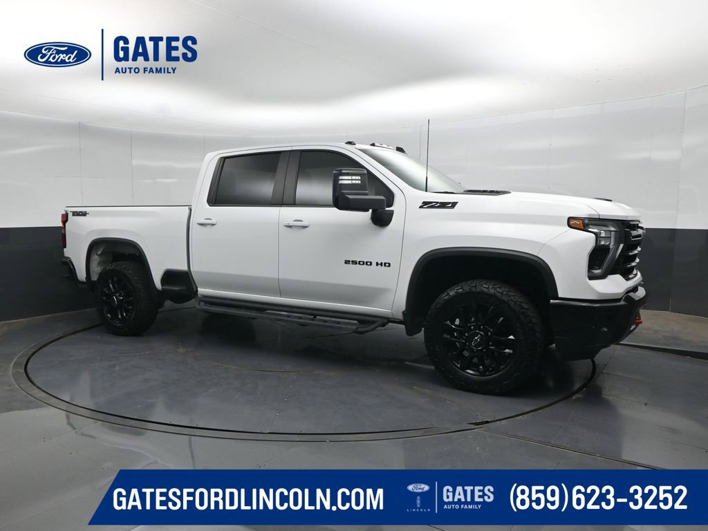 Used 2025 Chevrolet Silverado 2500 LT w/ Trail Boss Package AWD/4WD image 1