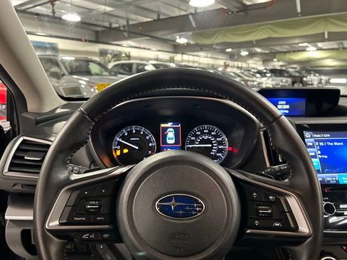 Used 2018 Subaru Crosstrek 2.0i Limited image 11