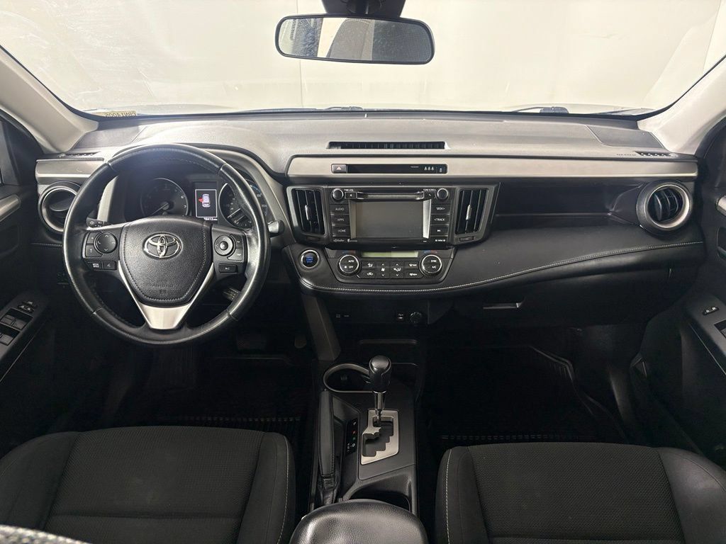 Used 2018 Toyota RAV4 XLE w/ Plus Extra Value Package AWD/4WD image 38