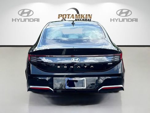 Certified 2024 Hyundai Sonata SEL FWD image 6