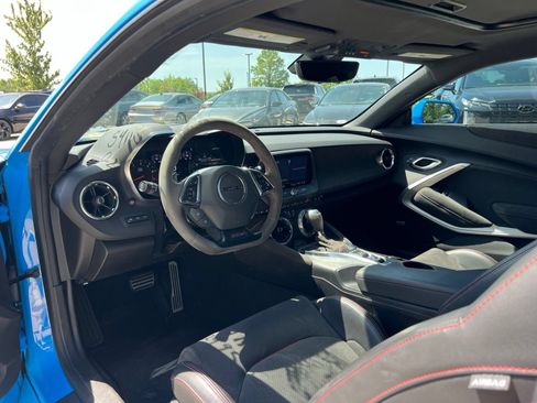 Used 2022 Chevrolet Camaro ZL1 RWD image 16