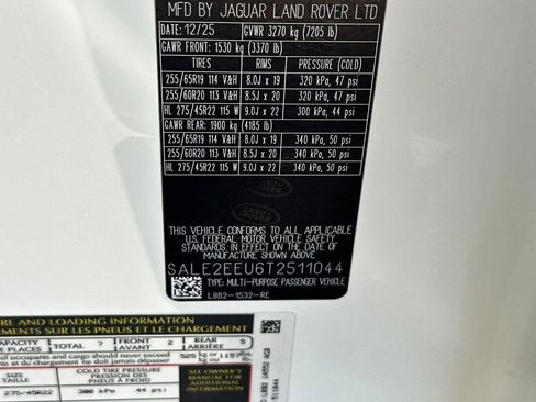 New 2026 Land Rover Defender 110 X-Dynamic SE AWD/4WD image 19