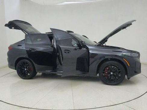 Used 2025 BMW X6 xDrive40i w/ Executive Package image 71