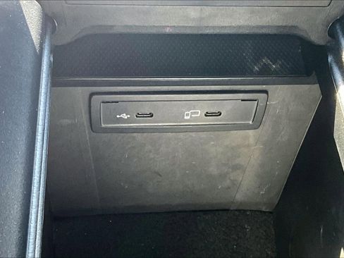 Used 2022 Mercedes-Benz GLC 300 image 31