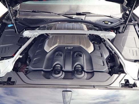 Used 2023 Bentley Flying Spur S V8 AWD/4WD image 19