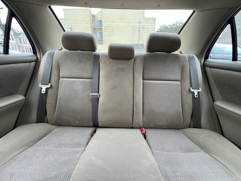 Used 2006 Toyota Corolla LE FWD image 14