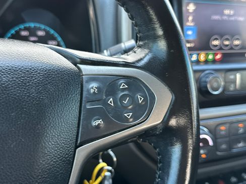 Used 2019 Chevrolet Colorado Z71 AWD/4WD image 35