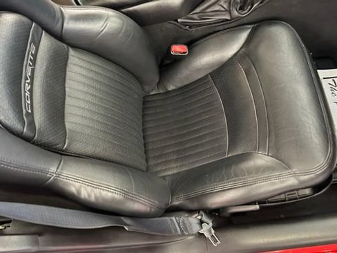 Used 1998 Chevrolet Corvette Coupe w/ Roof Pkg RWD image 30