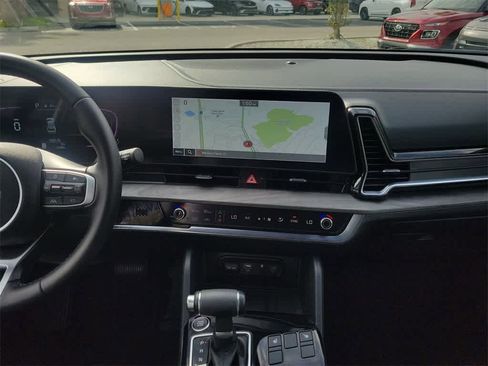 Used 2025 Kia Sportage X-Line w/ Premium Package image 17