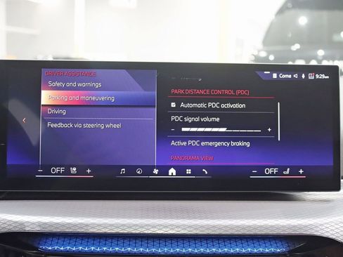 Used 2025 BMW i4 xDrive40i w/ M Sport Package image 26