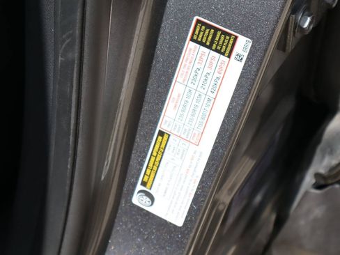 Used 2024 Nissan Rogue SV FWD image 29