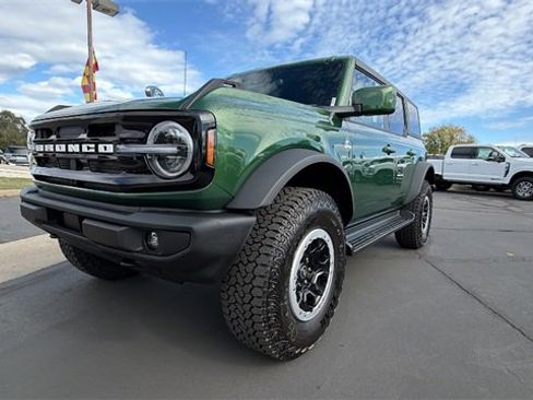 New 2025 Ford Bronco Outer Banks w/ Sasquatch Package image 9