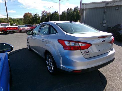 Used 2012 Ford Focus SEL w/ SEL/Titanium Winter Pkg image 13