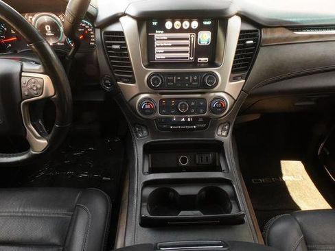 Used 2018 GMC Yukon Denali RWD image 30