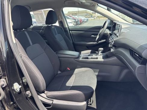 Used 2024 Nissan Sentra SV FWD image 17