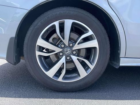 Used 2023 Honda Odyssey Touring image 9
