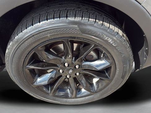 Used 2015 Ford Explorer XLT w/ Equipment Group 201A image 44