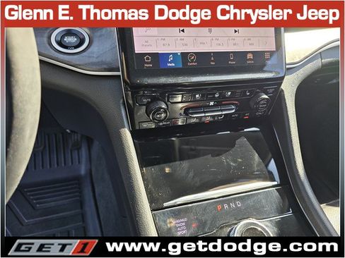 Certified 2023 Jeep Grand Cherokee Limited w/ Luxury Tech Group II AWD/4WD image 18