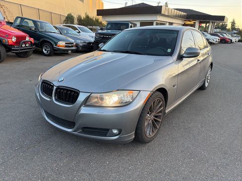 Used 2010 BMW 328i xDrive Sedan image 1
