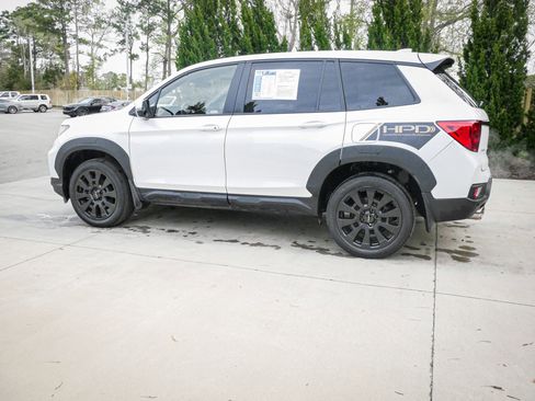 Used 2023 Honda Passport EX-L image 7