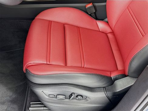 New 2025 Porsche Cayenne S image 13