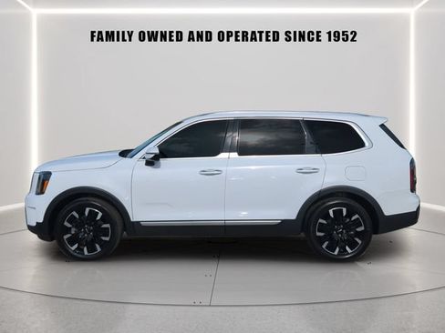 Used 2023 Kia Telluride SX Prestige AWD/4WD image 2