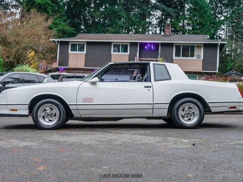 Used 1988 Chevrolet Monte Carlo SS image 3