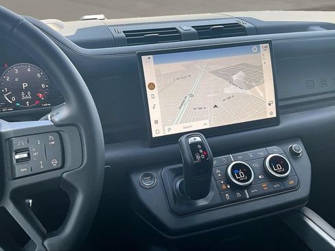 Certified 2025 Land Rover Defender 130 X-Dynamic SE AWD/4WD image 6