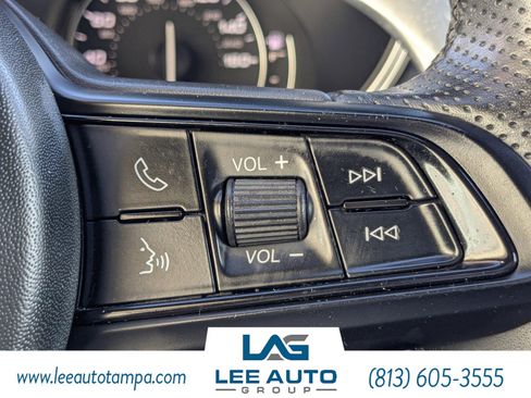 Used 2022 Alfa Romeo Stelvio Sprint image 27