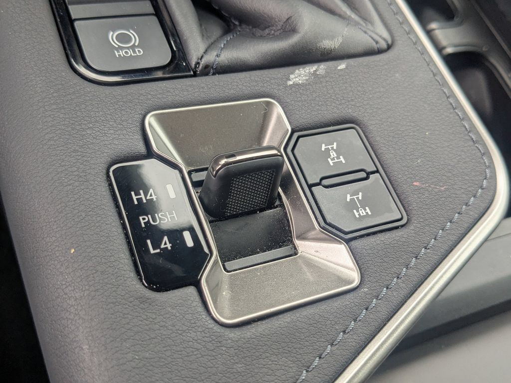Used 2024 Lexus GX 550 AWD/4WD image 12