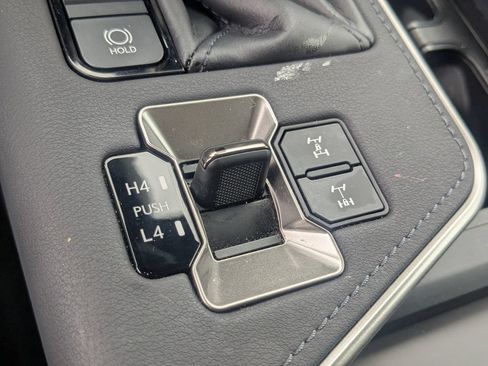 Used 2024 Lexus GX 550 AWD/4WD image 12