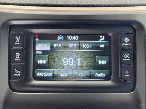 Used 2014 Jeep Cherokee Latitude w/ Cold Weather Group AWD/4WD image 10