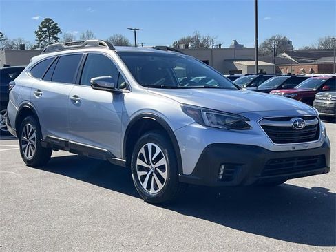 Certified 2022 Subaru Outback Premium image 34