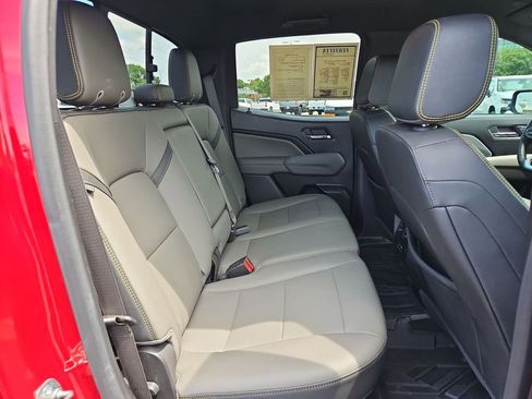 Certified 2024 Chevrolet Colorado ZR2 w/ ZR2 Convenience Package III AWD/4WD image 26