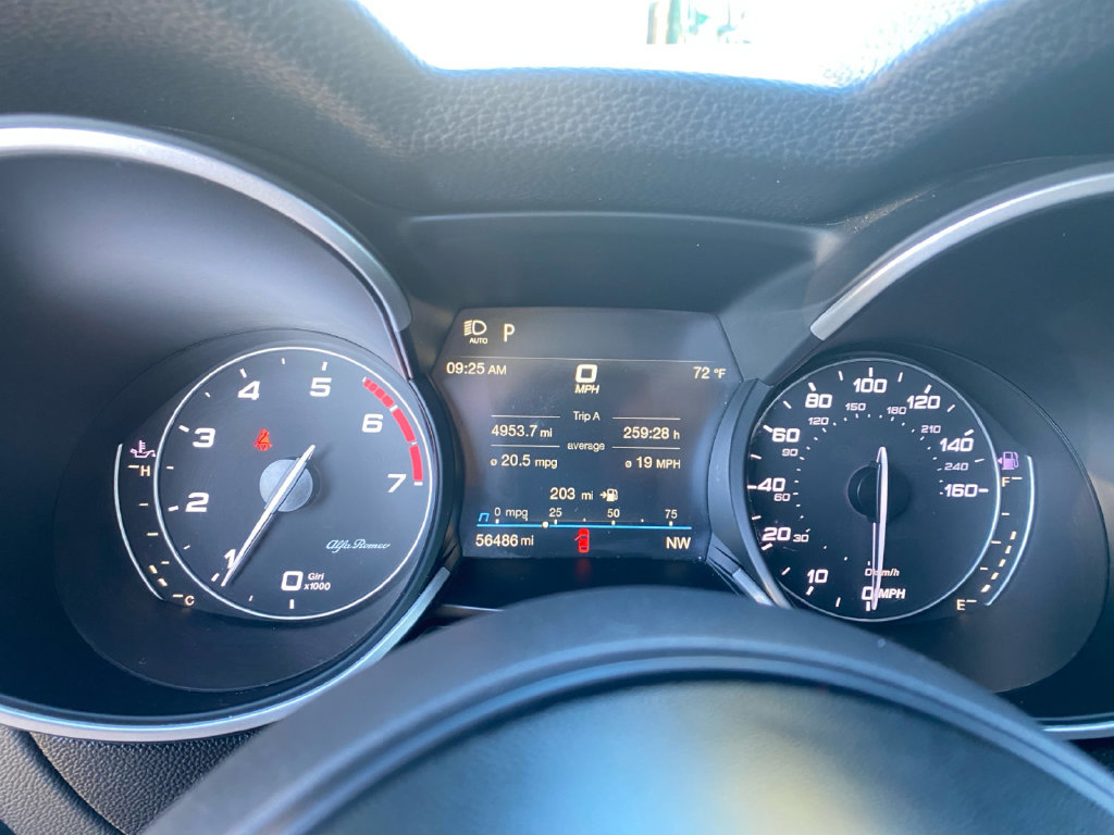 Used 2022 Alfa Romeo Stelvio Sprint RWD image 22