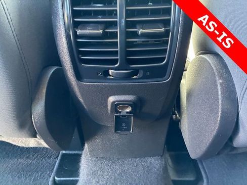 Used 2019 Ford Escape SE image 16