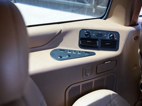 Used 1998 Mercury Villager image 43